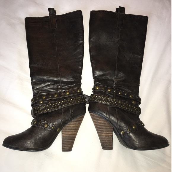 Brown Leather Studded Heeled Boots - Picture 3 of 6